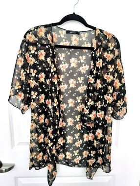 Color Swatch Women's M Floral Sheer Kimono Cardigan - Black Floral